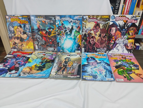 Joias . HQ / KIT COM 10 GIBIS / todos em bom estado geral