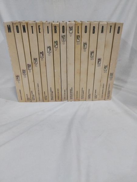 Joias . LIVRO / COLEÇÃO MONTEIRO LOBATO / 15 volumes / Bom estado em geral