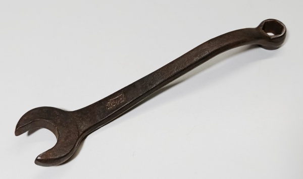 Joias . Ferramenta - Chave de Boca Ford em Aço Forged - 25cm