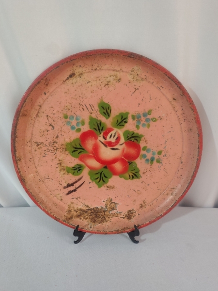Joias . Antiga Bandeja em metal medindo 30cm