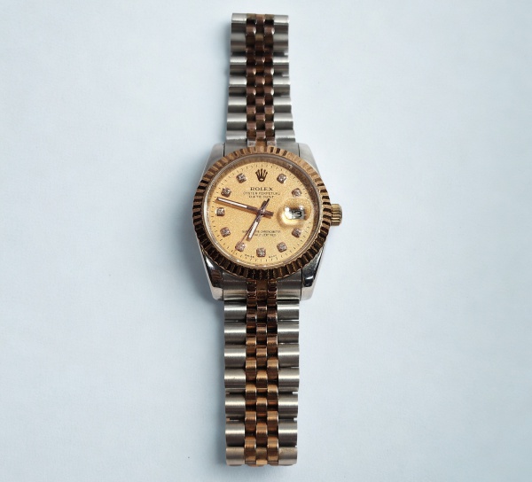 Relogios . Elegante relógio de pulso suíço, modelo unissex, automático com calendário de ...