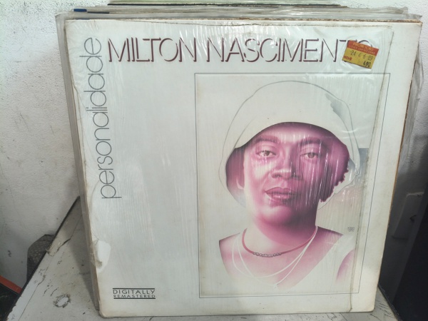 Joias . LP Milton Nascimento - Personalidade. Com encarte, capa e disco VG+