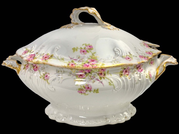 Joias . LIMOGES - FRANCE -  SÉCULO XIX - Belíssima Sopeira, em fina porcelana de ...