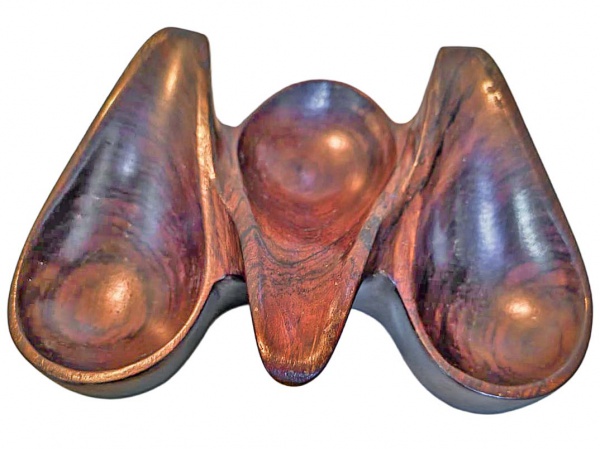 Lote 243 WOODART - JEAN GILLON - Antigo Porta Cachimbos, em genuína madeira de ... Valor inicial: R$