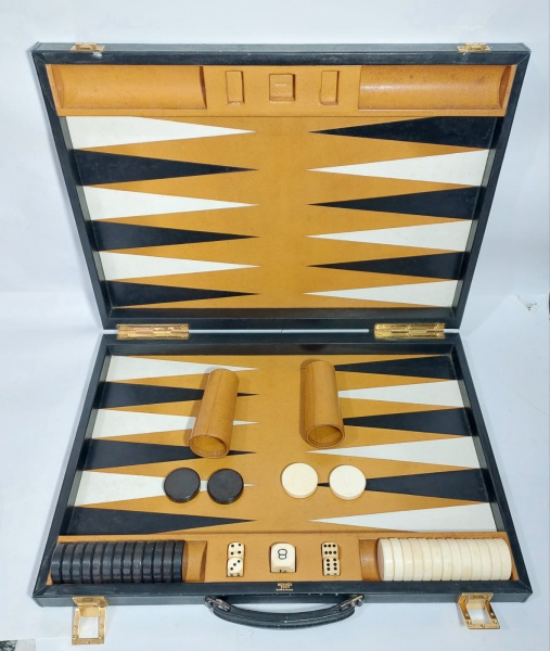Joias . Lindo Conjunto de Jogo de Tabuleiro Gamão da Marca de Luxo  - Hermés Paris - ...