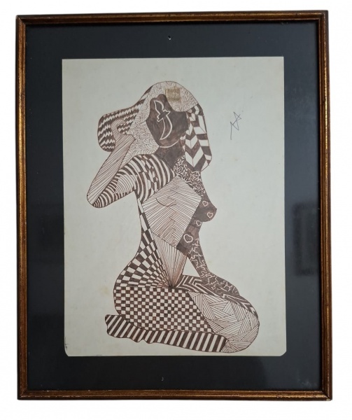 Desenho a nanquim sépia sobre papel, nu feminino estilizado anos 70. Monograma "AZ" ou "Z" no canto superior direito. Figura feminina ajoelhada de perfil, corpo todo preenchido com padrões geométricos