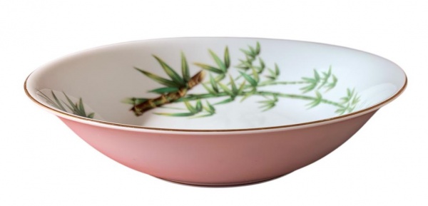 Saladeira de fina porcelana Japonesa da Hira Tah-Kay com decoração típica com imagens de bambu e folhagens, borda filetada à ouro e de excelente qualidade. Diam. 21,5 - profundidade 5,5cm.