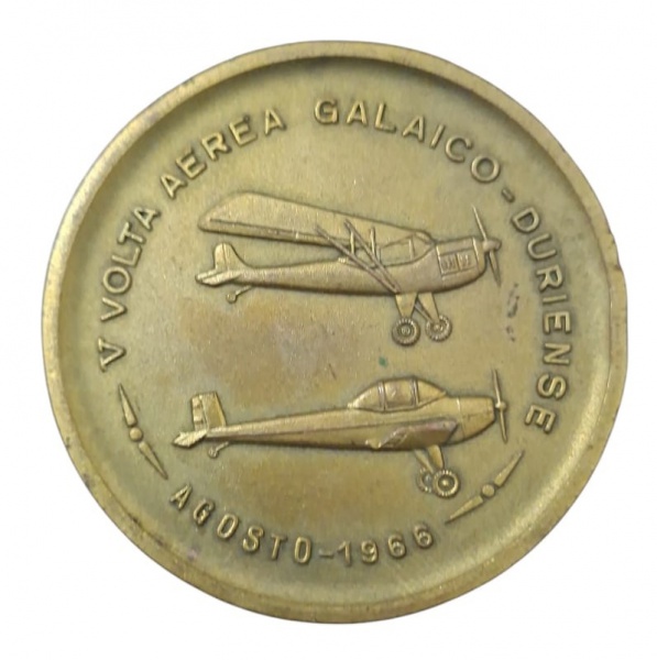 Medalha de Bronze da Volta Aérea Galaico - Diam 5cm - A Volta Aérea Galaico-Duriense foi uma competição e rali aéreo histórico realizado nos anos 1960 e 1970. Organizada pelo Aeroclube de Braga, Aeroc