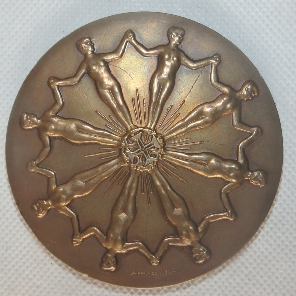Medalha Comemorativa, Federação das Associações Portuguesas e Luso Brasileiras, Bronze, Peso 206 g, Diâmetro 82 mm, Muito Bem Conservada