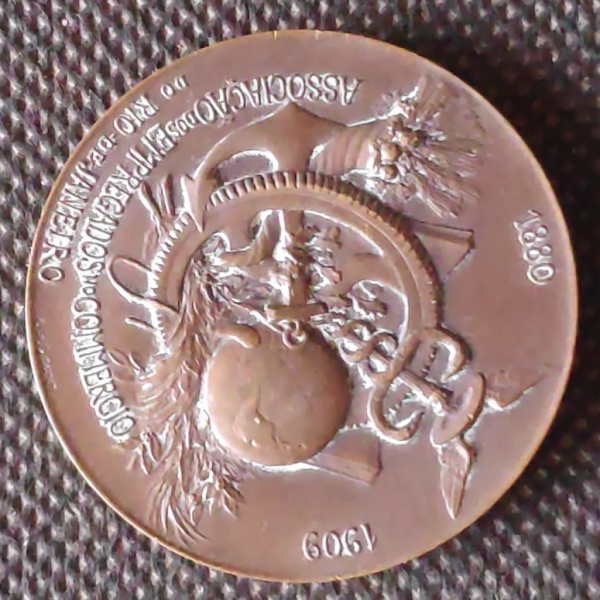 GIRADET - Medalha de Bronze 1880/1909 - Associação dos Empregados no Comércio do Rio de Janeiro. Inauguração do Edifício Social na Avenida Central. Diam. 45mm