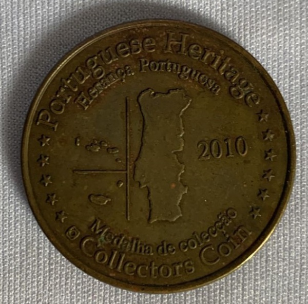 Medalha bronze do mosteiro de Alcobaça na parte central em relevo a imagem do do mosteiro, no universo, parte central mapa de Portugal com a inscrição das borda portuguese Heritage medalha de coleção