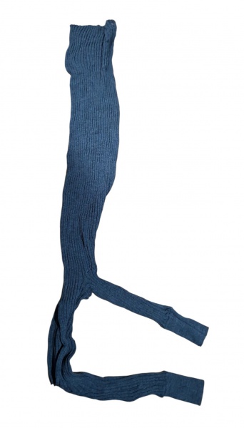 Cachecol tricot canelado largo - Tamanho P - Modelo: Cachecol longo e largo, tricot canelado- Ponto: Canelado = fica elástico e com "cordões" verticais. Largo = provavelmente 25-35cm de largura -