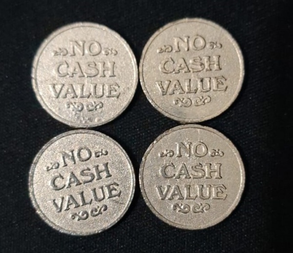 Lote 4 Fichas/Token "SPS" - Águia Americana - Metal branco - Anos 1970-1990 - Fichas de bar, sinuca, fliperama ou token promocional. Não é moeda de curso legal. Tema águia americana estilo dólar antig