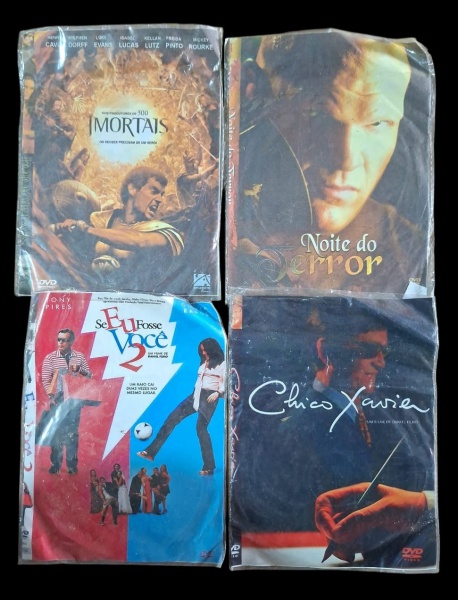 Lote com 4 DVD alternativos de filme.