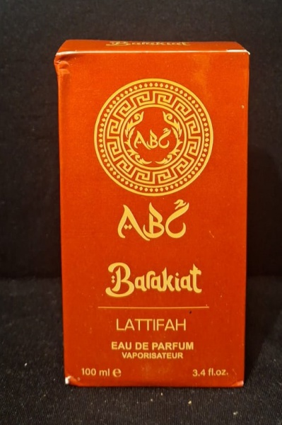 Perfume ABC Barakiat Lattifah - Eau de Parfum 100ml - Marca árabe, inspirada em perfumes orientais adocicados. - - Marca: ABC Barakiat- Linha: Lattifah - Tipo: Eau de Parfum - Vaporisateur- Tamanho: 1