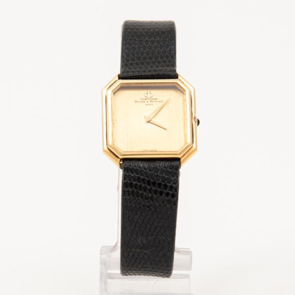 Relogios . Relógio de pulso feminino BAUME MERCIER, caixa em formato octagonal em ouro 750 ...