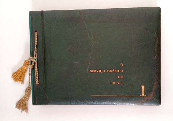Joias . FOTOGRAFIAS. Álbum de fotografias O SERVIÇO GRÁFICO DO I.B.G.E.  1954, com 16 ...