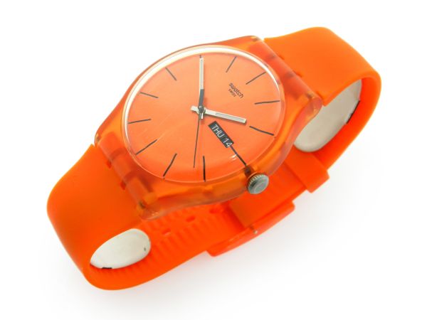 relogio swatch pulseira de borracha