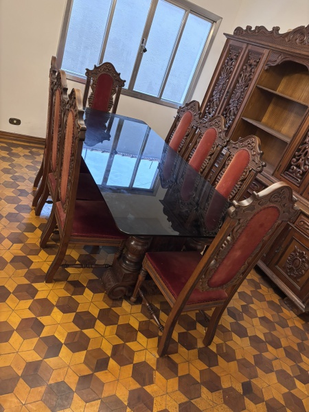 Joias . CONJUNTO DE SALA DE JANTAR ESTILO RENASCENÇA PORTUGUESA MANUELINO, CIRCA DÉCADA ...
