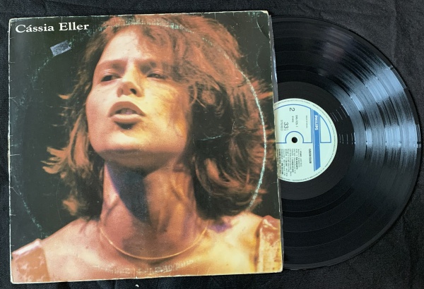Joias . Vinil Cássia Eller - 1990 com encarte. Produto original. Capa e disco VG+, Capa ...