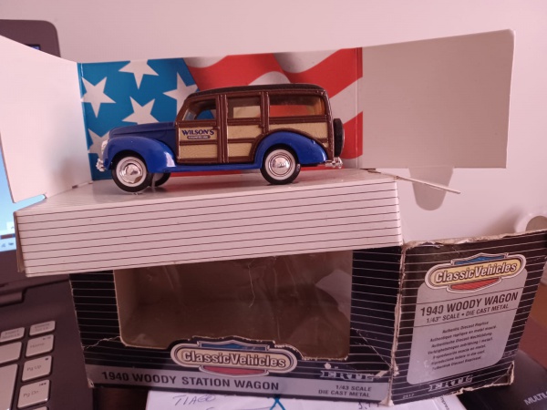 Joias . Rara miniatura Toyota Corola, marca Majorette, escala 1 foto 7