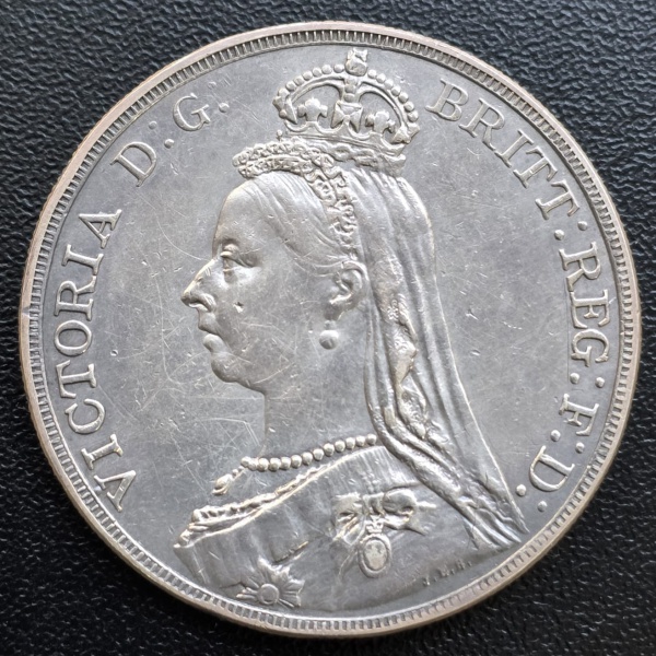 Joias . Moeda do Reino Unido - 1 Crown - Victoria 1892 - Km765 - Prata (.925) - 28 g - ...