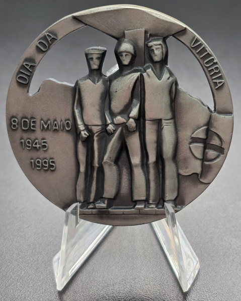 Joias . Medalha do Brasil - Oficial da Casa da Moeda - Comemorativa ao Dia da Vitória 8 ...