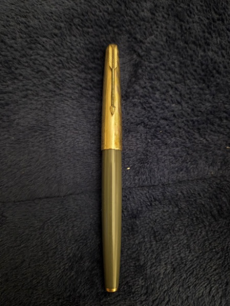 Canetas . Caneta tinteiro da marca Parker, modelo 61, lançado em 1956 com corpo na cor ...