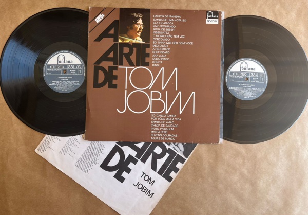 Joias . LP: Artista: Antonio Carlos Jobim / Album: A Arte de Tom Jobim | Selo: Fontana ...