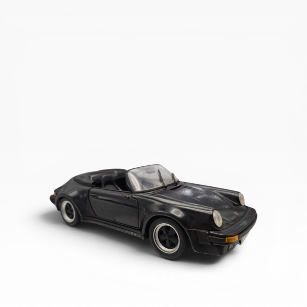 Joias . Porsche 911, escala 1/18, UT Models foto 5