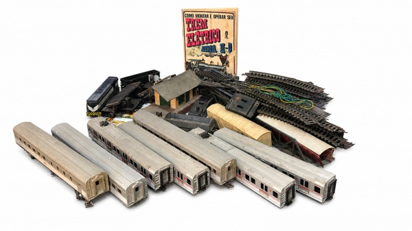 Joias . Antigo e raro jogo irlandês Computer Battleship, aprese foto 2
