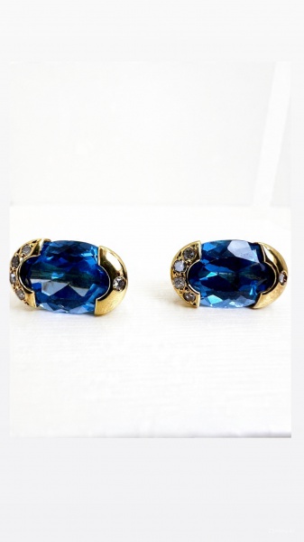 Joias . ANEL CONFECCIONADO EM OURO AMARELO 18K, COM  DETALHE EM foto 4
