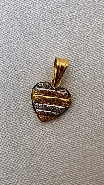 Joias . PINGENTE PLACA CRUZ CONFECCIONADO EM OURO AMARELO 18K, foto 1