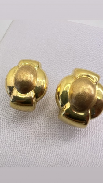 Joias . BRINCO GANCHO CONFECCIONADO EM OURO AMARELO 18K, COM ZI foto 8
