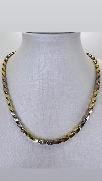 Joias . ALIANÇA CONFECCIONADO EM OURO BRANCO 18K. COM 24 DIAMAN foto 4