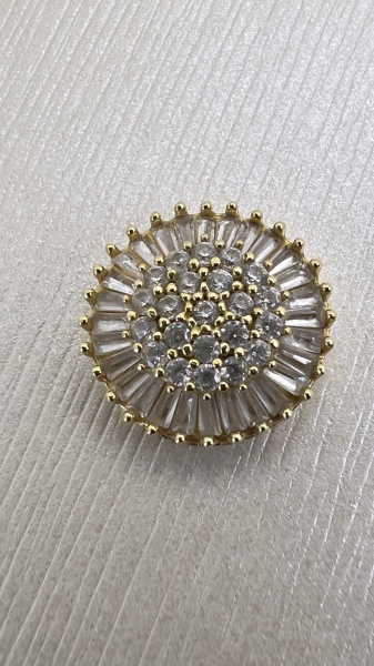 Joias . ANEL CONFECCIONADO EM OURO ROSE 18K, COM DIAMANTE, PESO foto 3