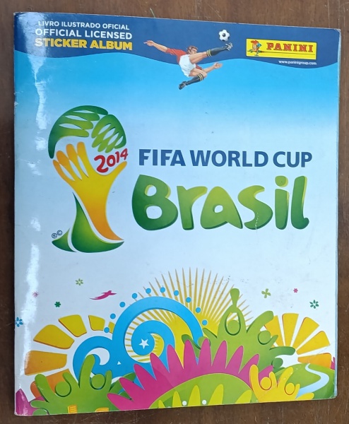Joias . Álbum Panini Copa do Mundo 2010COMPLETO - Livro Ilustra foto 1