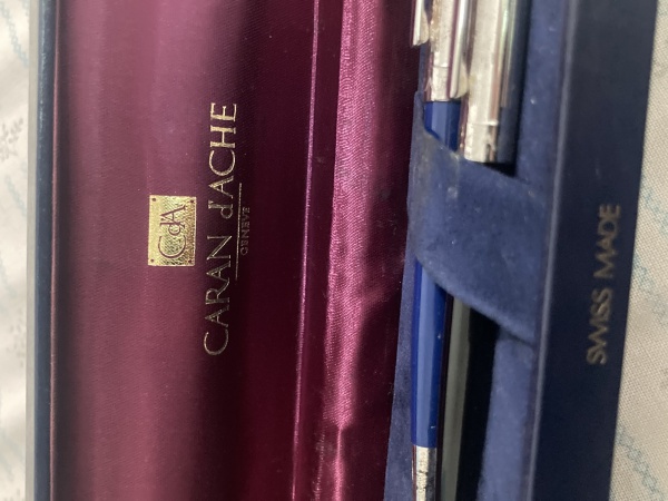 Canetas . Exclusiva Caneta Caran d'Ache Geneve - Fabricação Suíça com Estojo ...
