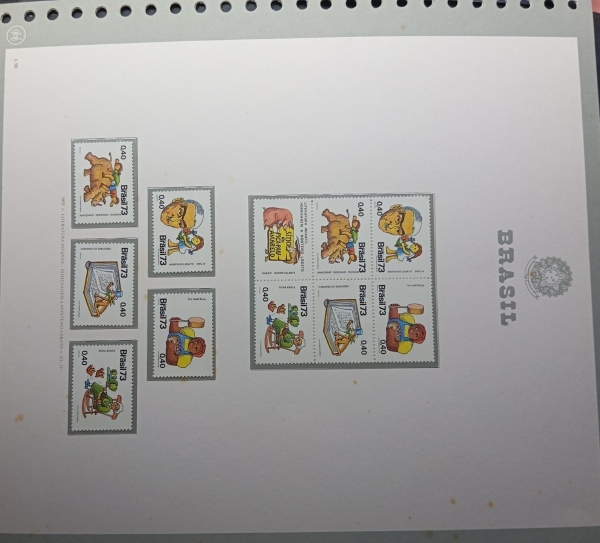 Joias . Brasil, página de coleção com selos fixados com proteto foto 2