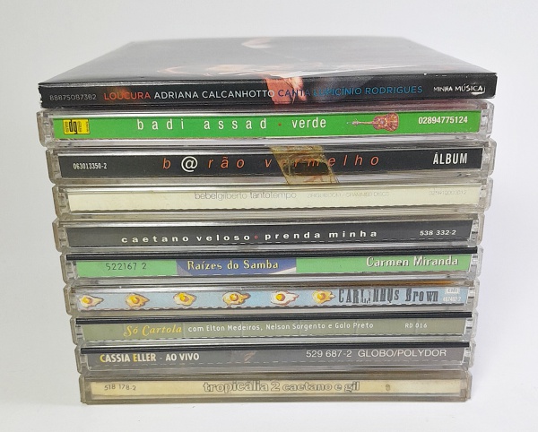 Coleção de 10 CDs musicais originais de artistas Brasil