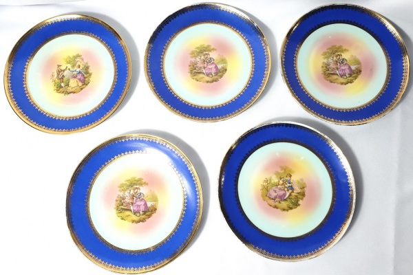 Joias . LUIZ XV-Belíssimo bule produzido em porcelana, com cena foto 6