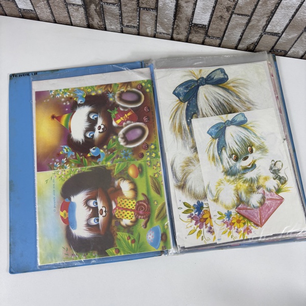 Joias . Pasta de Papéis de Carta, todos anos 80/90, em muito bom estado mas, por serem ...