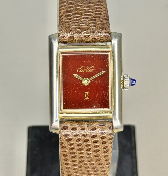 Relogios . Cartier - Belíssimo Relógio Cartier Tank com caixa em plaque de ouro e pulseira ...