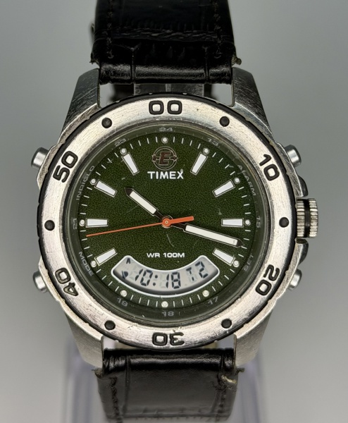 Relogios . Timex - Relógio de pulso com alarme e cronógrafo Quartz com pulseira em couro - ...