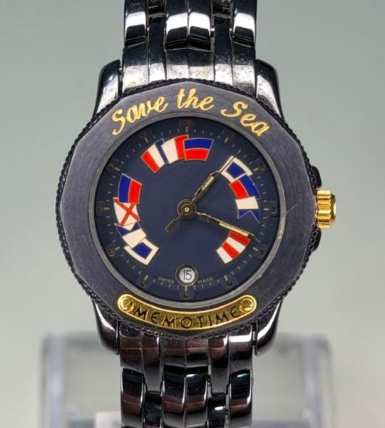 Relogios . Corum - Belíssimo Relógio Corum MemoTime Save the Sea Flag dial Caixa e ...