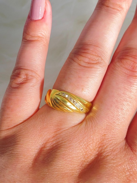 Joias . ANEL, EM OURO AMARELO, 18K, DIAMANTE, ARO: 19,5, PESO: 4 gr, DIAMANTES: 7X ...