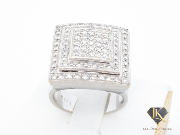 Joias . Anel Design Pirâmide em Ouro Branco 18K com 70 Pontos de Diamantes, Lapidação: ...