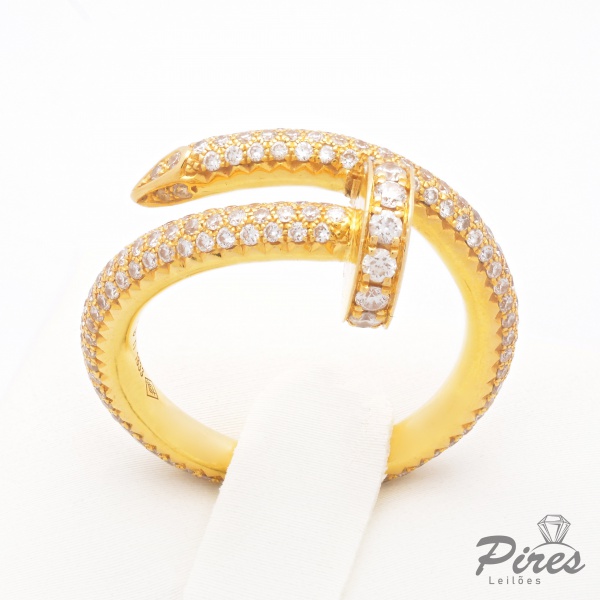 Joias . CARTIER - Anel Juste un Clou em Ouro Amarelo 18K, engastado com 241 diamantes ...