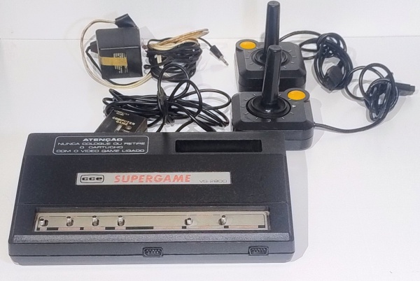 Joias . Console Mega Cd + controle. Carcaça com marcas de uso e foto 1