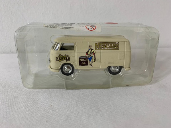Miniatura colecionável Volkswagen Transporter Van (Kombi T1